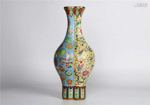 Chinese Enmaled Famille Rose Tri-Vase