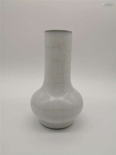 Chinese Guan Ware Long Neck Vase