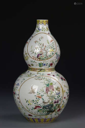 Chinese Famille Rose Gourd Vase