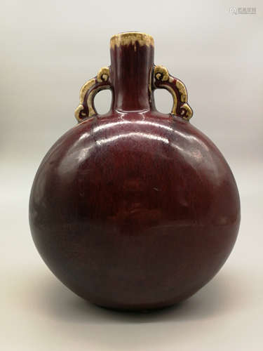 China,Bovine blood red has two moon - hugging bottles with ruyi ears.