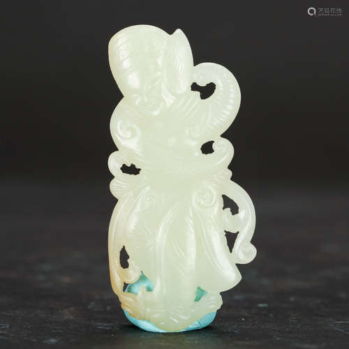 CHINESE WHITE JADE FIGURINE