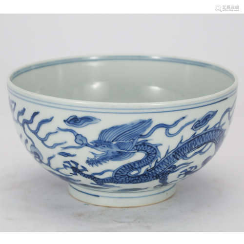 CHINESE BLUE AND WHITE DRAGON BOWL