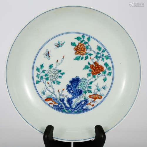 CHINESE WUCAI PORCELAIN PLATE