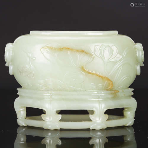 CHINESE WHITE JADE CAVED BRUSH WASHER