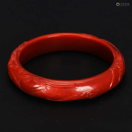 CHINESE AGATE CARVED BANGLE