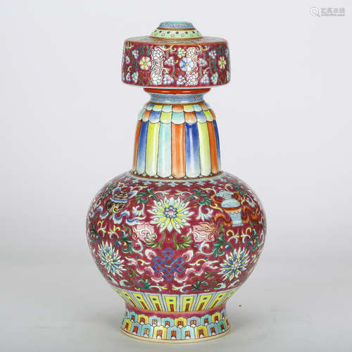 CHINESE FAMILLE ROSE PORCELAIN VASE