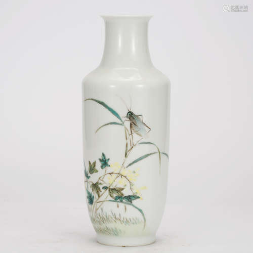 CHINESE FAMILLE ROSE PORCELAIN VASE