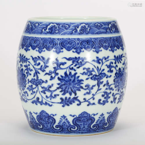 CHINESE BLUE AND WHITE PORCELAIN