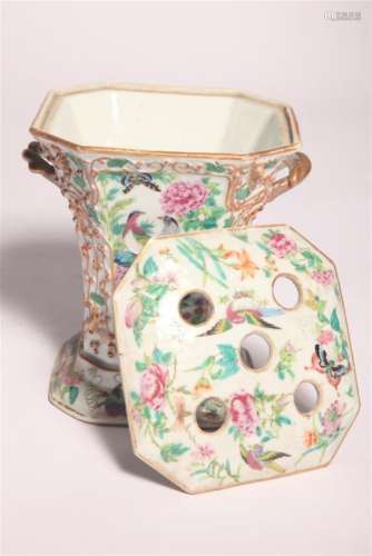 Chinese Porcelain famille rose Aromatic Holder