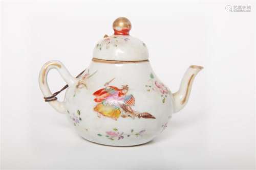 Chinese Export Diminutive Ceremonial Tea Pot