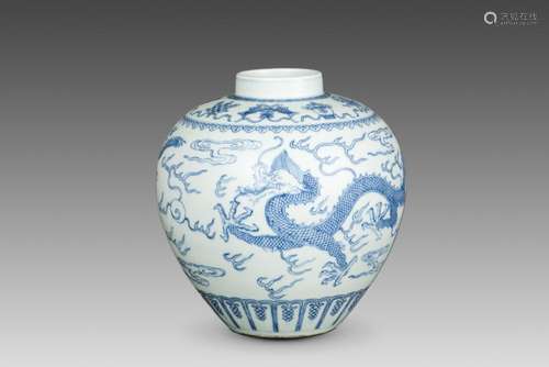 A BLUE AND WHITE DRAGON JAR, QING DYNASTY AND DAOGUANG PERIOD