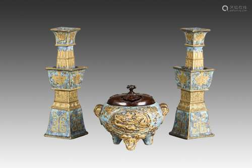 A PAIR OF BRONZE STYLE GLAZED BEAKER VASES AND A CENSER, QING DYNASTY