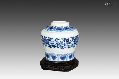 A BLUE AND WHITE JAR WITH BASE, QING DYNASTY, YONGZHENG PERIOD