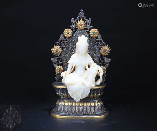 A HETIAN JADE GUANYIN FIGURE WITH SILVER FRAME