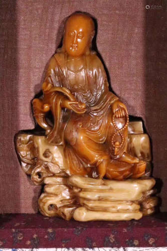A TIANHUANG SOAPSTONE CARVED GUANYIN STATUE