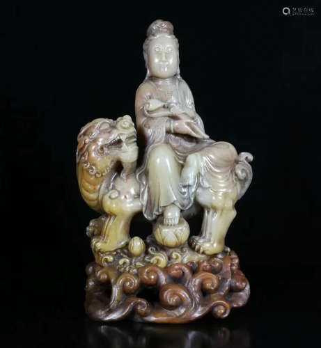 A FURONG SOAPSTONE CARVED GUANYIN STATUE