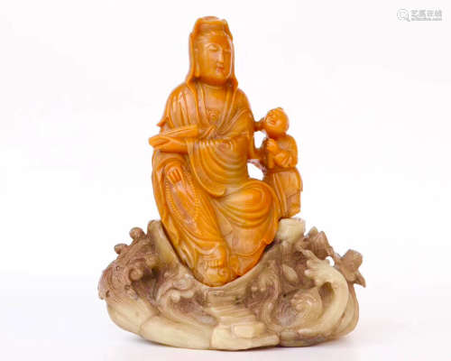 A TIANHUANG SOAPSTONE GUANYIN ORNAMENT