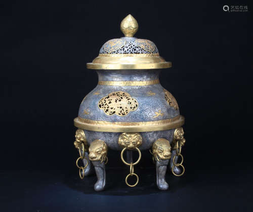 A GILT BRONZE DRAGON AND PHOENIX PATTERN CENSER