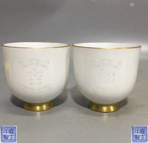 PAIR GILT RIM WHITE GLAZE CUPS