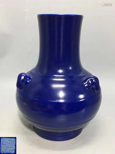 A OUTSTANDING BLUE GLAZE BOTTLE VASE