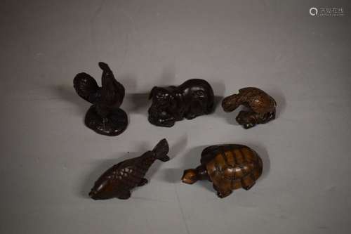 CHINE JAPON XXème siècle Lot de 5 netsuke en bois...