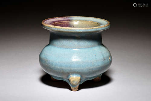 JUN WARE TRIPOD CENSER