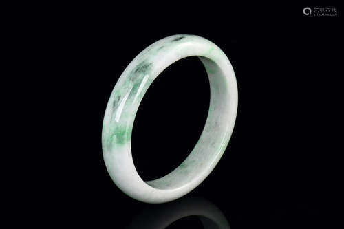 JADEITE ROUND BANGLE BRACELET WITH CERTIFICATE