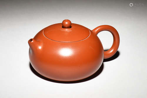 YIXING ZISHA ROUNDED TEAPOT