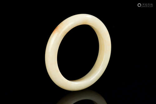 JADE ROUND BANGLE BRACELET