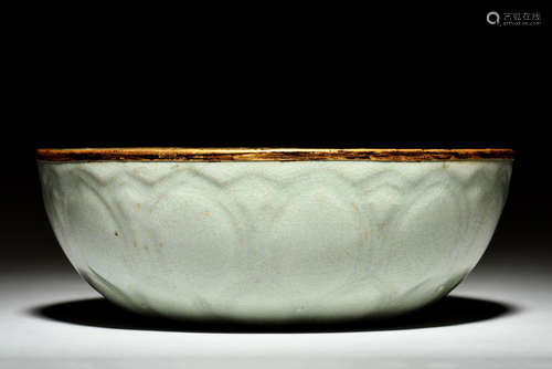 CELADON GLAZED AND IMPRESSED 'LOTUS' BOWL