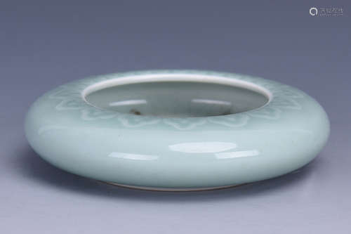 CELADON GLAZED AND IMPRESSED 'FLOWERS' WASHER