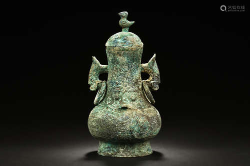 ARCHAIC BRONZE CAST 'MYTHICAL BEAST' VASE WITH LID