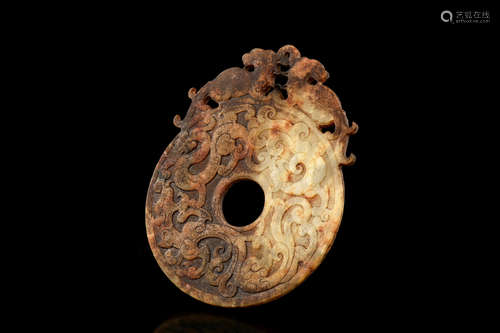 ARCHAIC JADE CARVED 'MYTHICAL BEASTS' DISC, BI