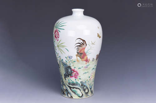 FAMILLE ROSE 'CHICKEN' VASE, MEIPING