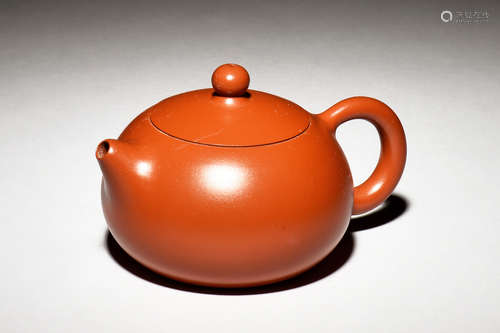 YIXING ZISHA ROUNDED TEAPOT