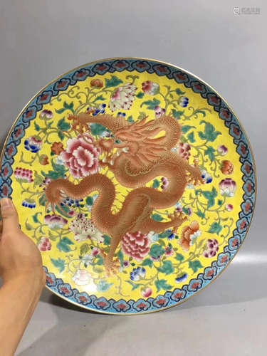 A DRAGON PATTERN ENAMEL PLATE