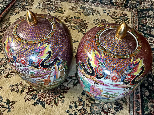 A PAIR OF FIGURE&DRAGON PATTERN COVERED POTS