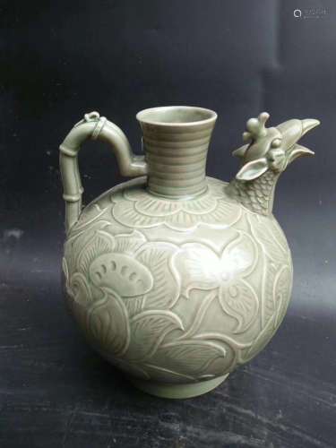 A YUE KILN BLUE CELADON GLAZE CHICKEN-HEAD TEAPOT