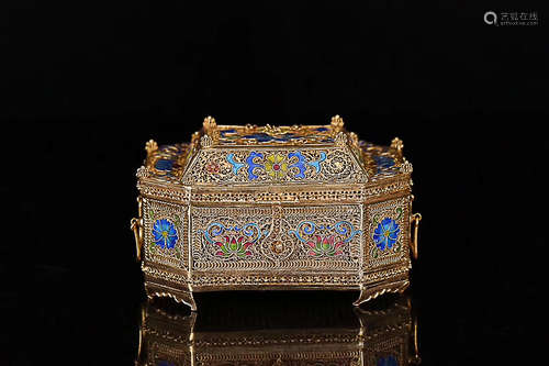 A SILVER GILDING JEWEL CASE,LATE QING DYNASTY