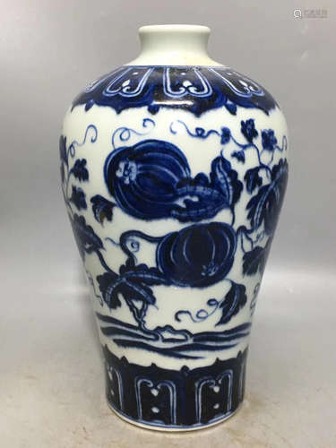 A BLUE & WHITE MELON PATTERN MEI VASE