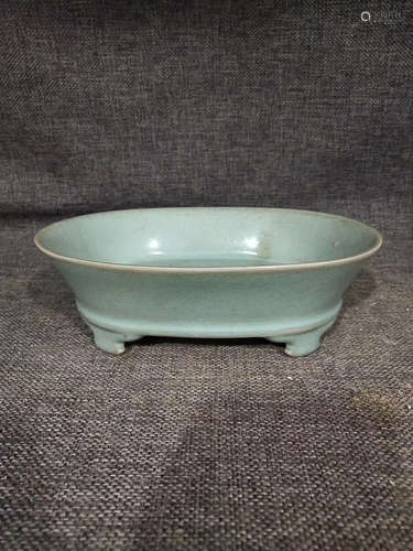 A RU KILN GREEN GLAZED FISH PATTERN BASIN