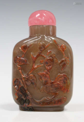 A Chinese Suzhou style agate snuff bottle, late Qing dynasty, of rounded rectangular form, the front
