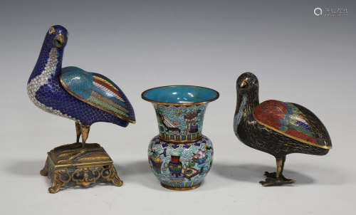 A Chinese cloisonné enamel quail censer and cover, Qianlong period, modelled in the form of a