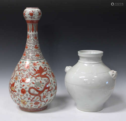 A Chinese Ming style porcelain bottle vase, modern, decorated with dragons, height 63cm, together