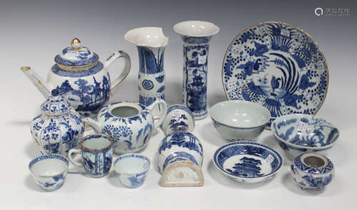 A collection of Chinese blue and white porcelain, Kangxi period and later, including a globular