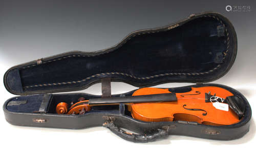 A violin bearing interior label marked 'Frederick Weller Dorking, Surrey, No 109, 1970', length of