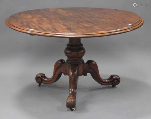 A Victorian mahogany circular tip-top breakfast table, on cabriole tripod legs, height 73cm,