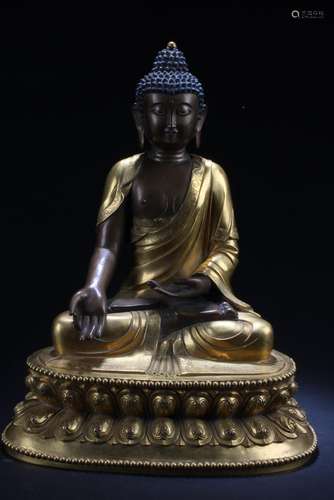 Antique Chinese Gilt Bronze Buddha Statue