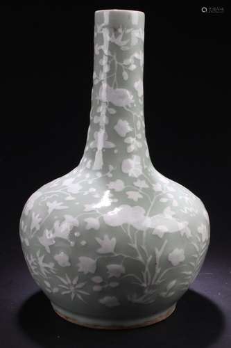 Antique Chinese Porcelain Vase