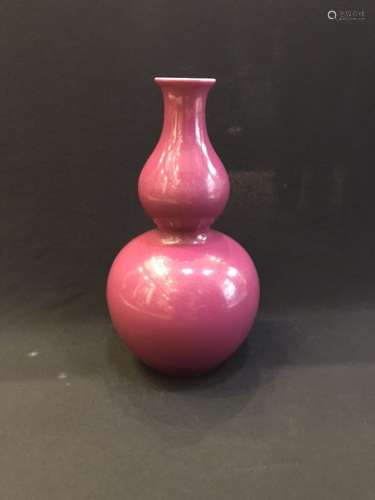 Chinese Pink Glazed Porcelain Gourd Vase